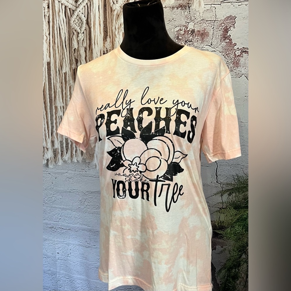 Really Love Your Peaches Wanna Shake Your Tree - women’s tee